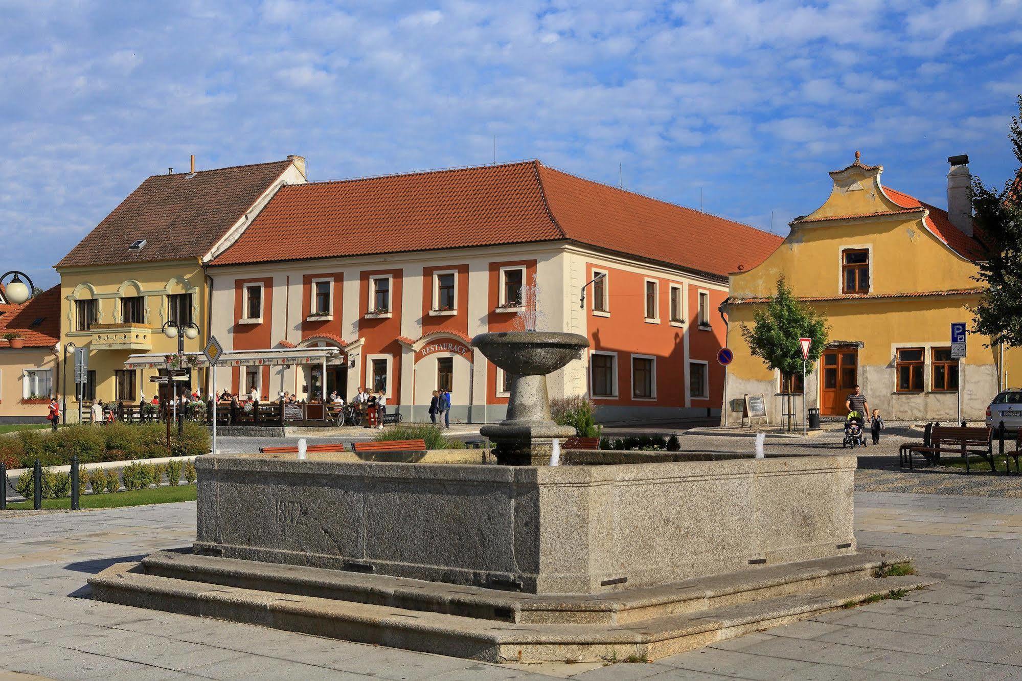 Bechyně Hotel Panska מראה חיצוני תמונה